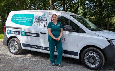 Community Vet Nurse stood by van